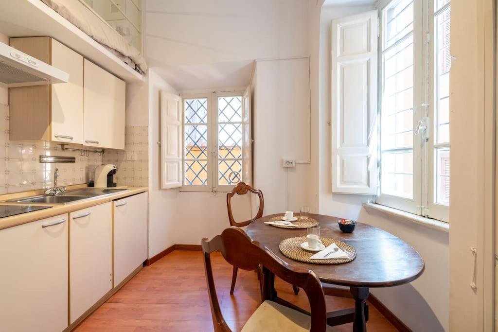 Tiny House Nel Cuore Di Roma Екстериор снимка